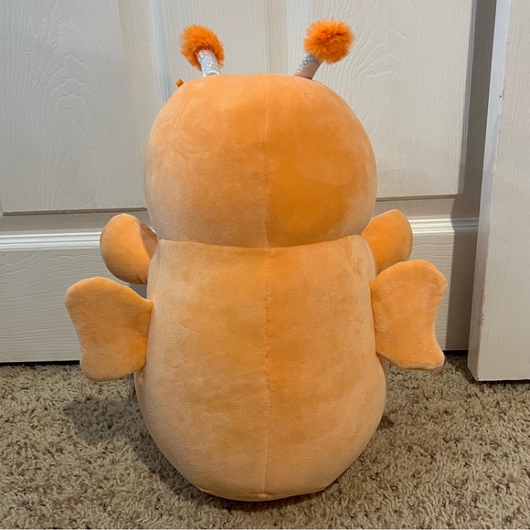 🌸 Squishmallow - 14” Baila Hugemee - Picture 3 of 3